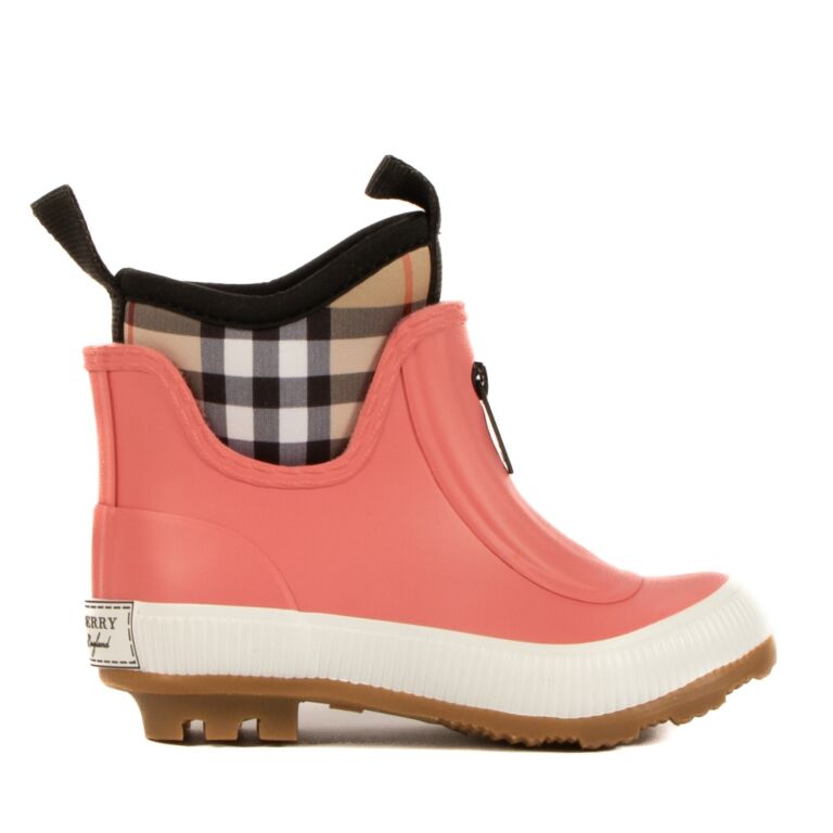 Burberry girls clearance boots