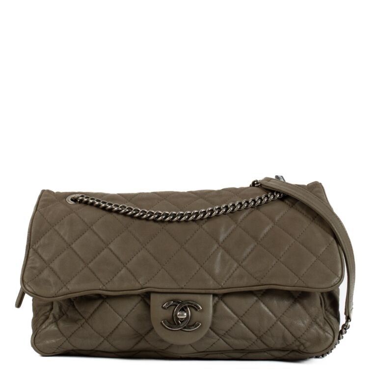 Chanel iridescent flap bag new arrivals