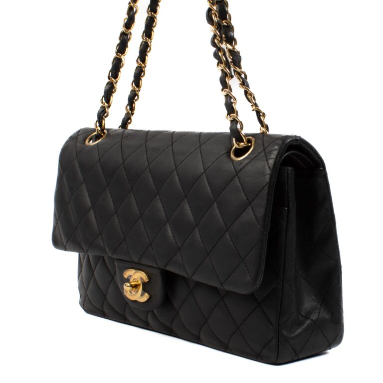 Chanel Black Medium Classic Flap Bag ○ Labellov ○ Buy and