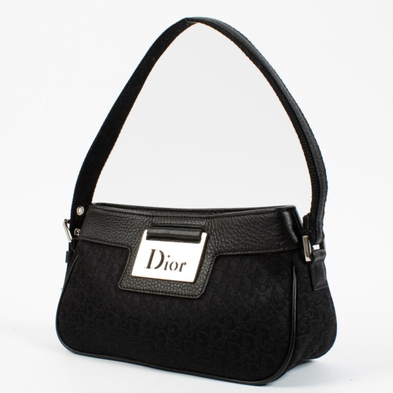 Christian Dior Black Shoulder Bag ○ Labellov ○ Buy and
