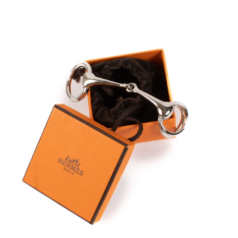 Horsebit scarf ring shop