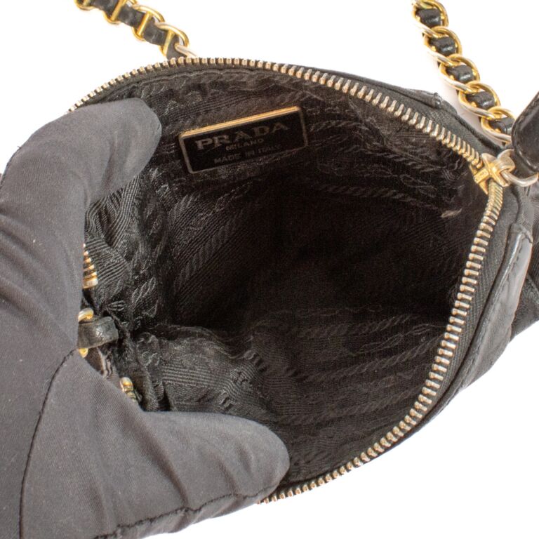 ショルダーバッグ・ポシェット × ヴィンテージ(中古) Prada Mini Tessuto Mini Chain Crossbody Bag Authentic PRADA Tessuto Mini Chain Shoulder Bag Black Nylon