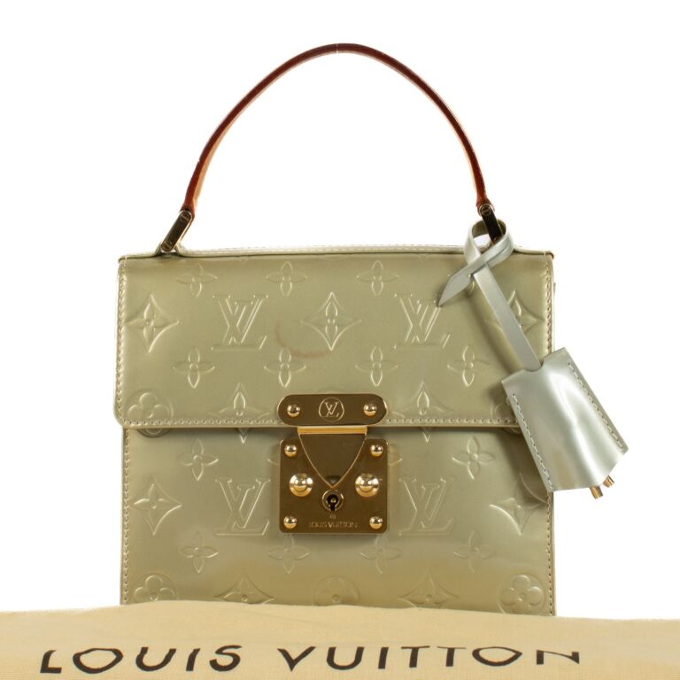 LOUIS VUITTON コート（その他） ベージュ系 4103425Y0116 ウィメンズ ウィメンズ コート＆ジャケット - コート｜ルイ