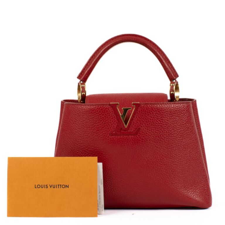 eclat 　　　　　LOUIS VUITTON カスティリアンレッド Louis Vuitton Scarlet Red Capucines BB ○ Labellov ○ Buy and Sell