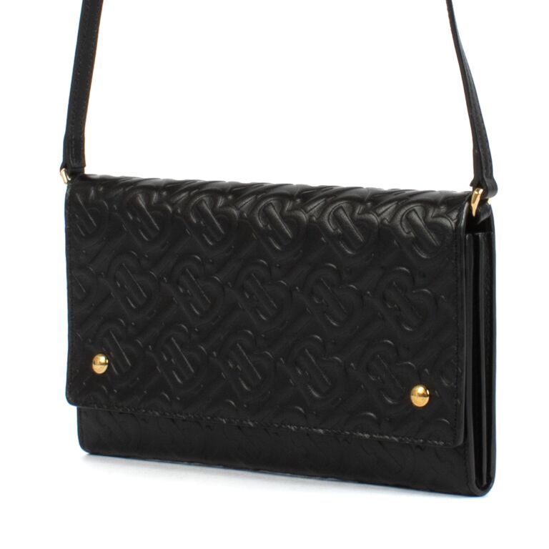 バイヤー厳選用品 Burberry Monogram Bag Chain On Wallet Black Leather 小物