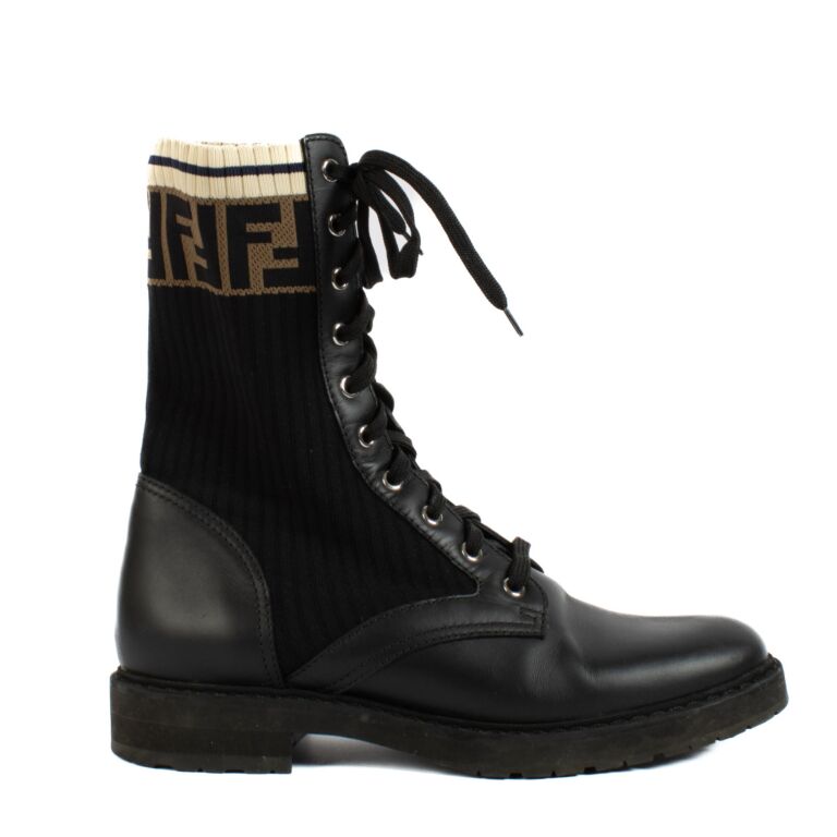 Fendi logo boots top