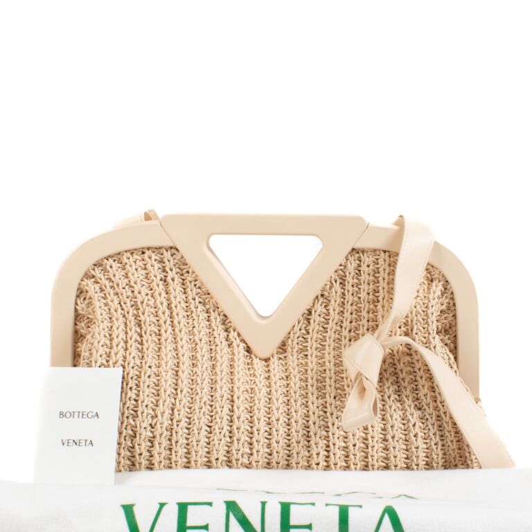 Bottega Veneta Peachy Knit Medium Point Bag Labellov Buy and Sell Authentic Luxury