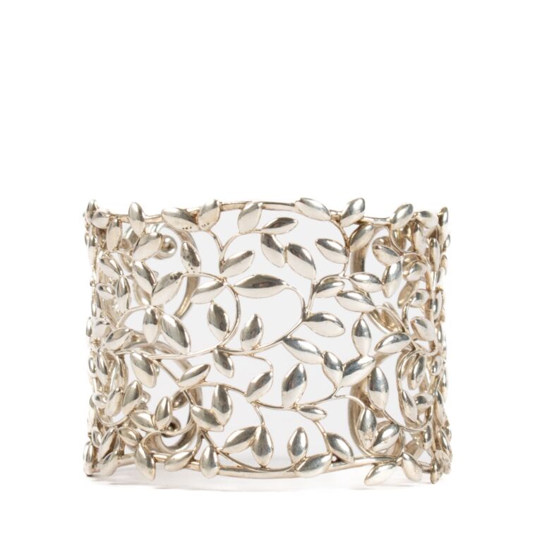 Tiffany Co. Silver Paloma Picasso Olive Leaf Cuff Bracelet Size L Labellov Buy and Sell Authentic Luxury