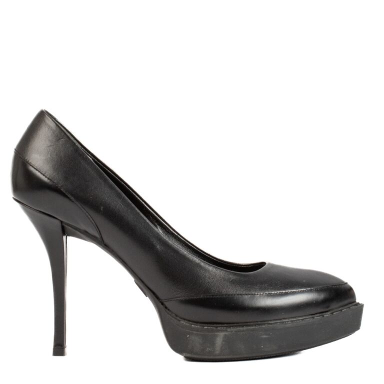 Gucci black platform heels discount