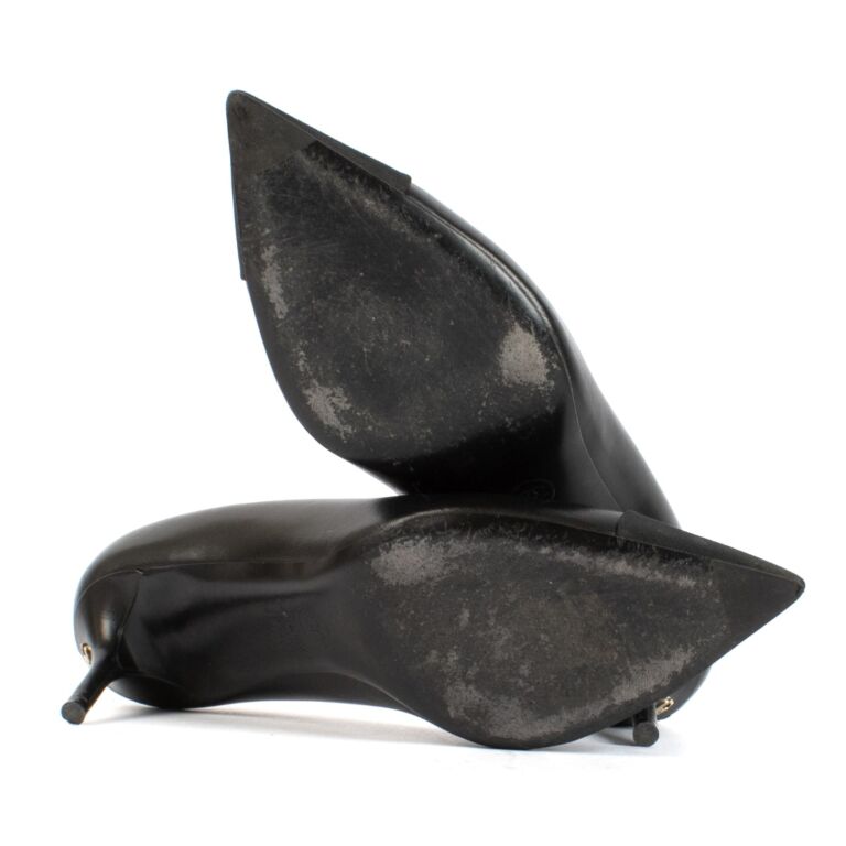Black pumps size 3 clearance