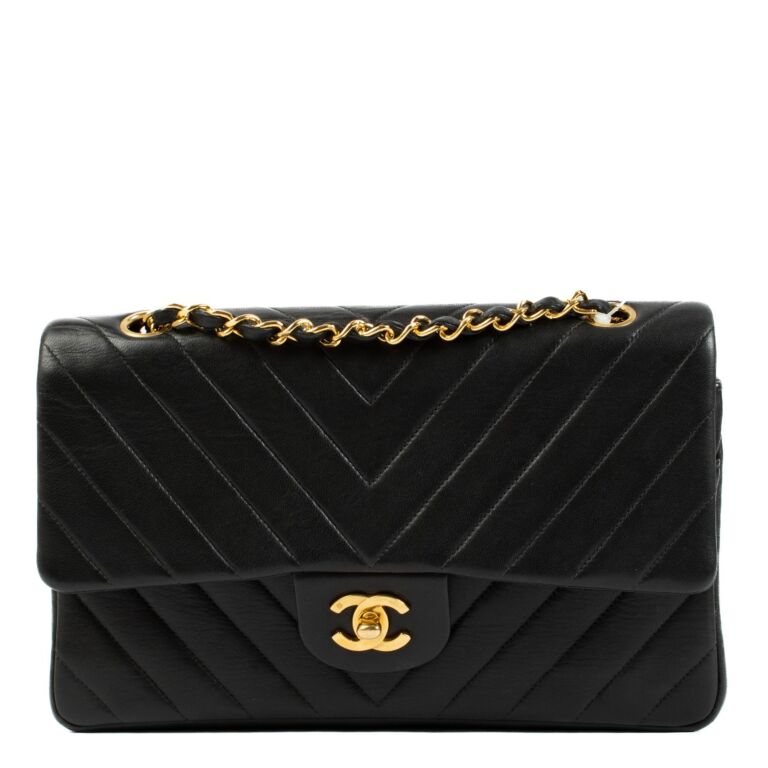 ll13757_chanel_black_leather_f
