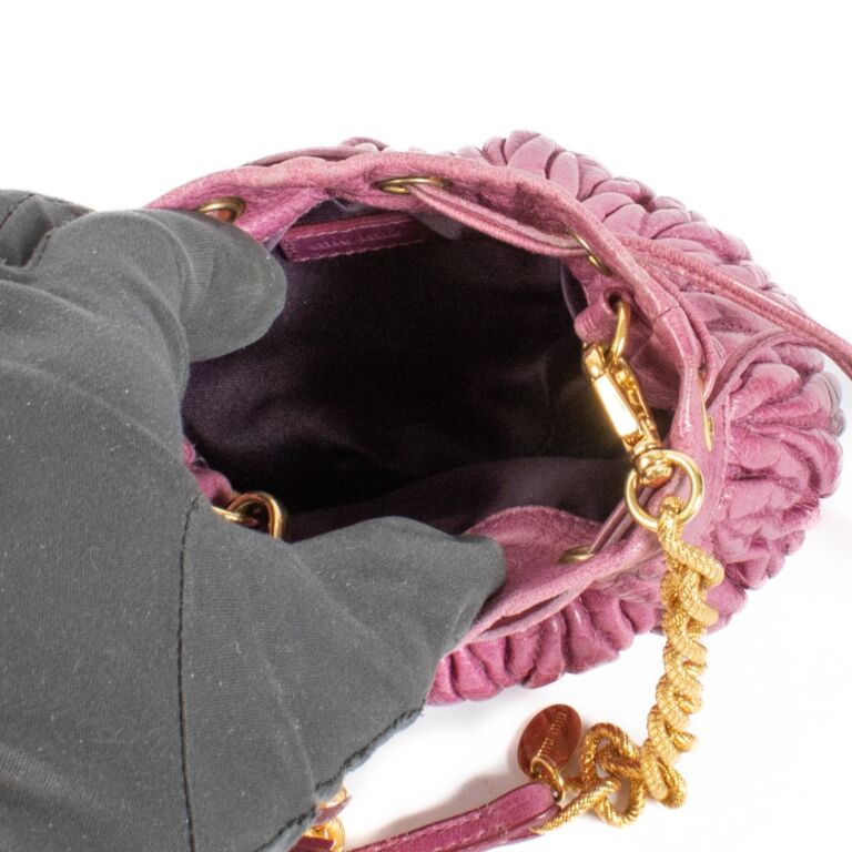 Miu Miu Purple Crossbody Bag ○ Labellov ○ Buy and Sell
