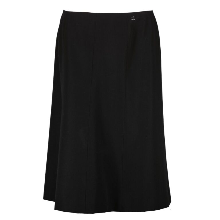 Chanel 02A Black Midi Skirt Size FR42 Labellov Buy and Sell Authentic Luxury
