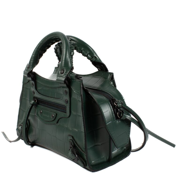 ☆BALENCIAGA★SMALL CROCODILE BB GOSSIP CROSSBAG GREEN★ BALENCIAGA Gossip Small Crocodile-Effect Shoulder Bag | endource