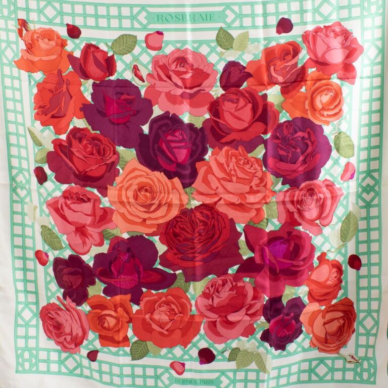 Hermès Roseraie Silk Carré 90 Scarf ○ Labellov ○ Buy and Sell
