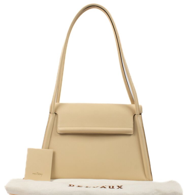 Delvaux Beige Jumping Arpege Bag ○ Labellov ○ Buy and Sell
