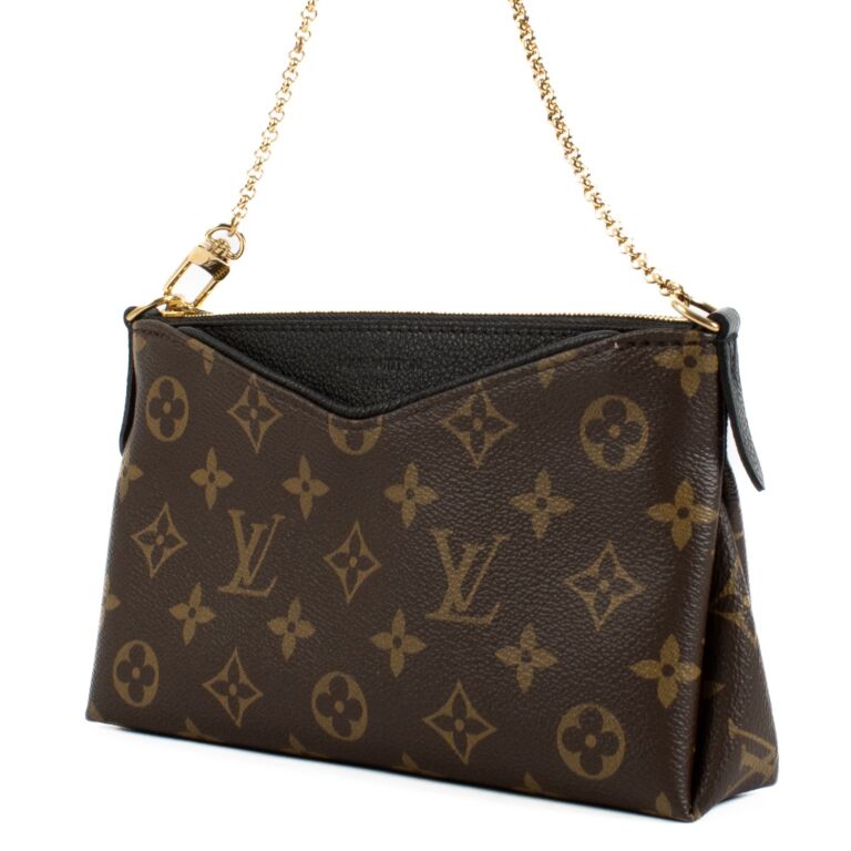2018 Louis Vuitton White Monogram Soft Trunk Bag