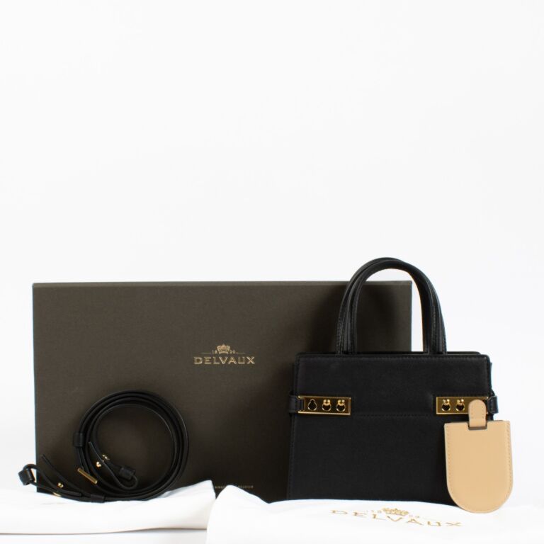 Delvaux Black Silky Calf Tempête Crush Small ○ Labellov