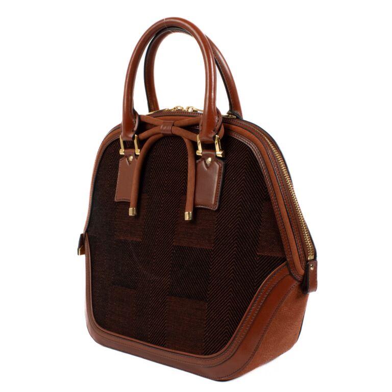 BURBERRY バーバリー ブローサム スモールオーチャード バッグ バーバリー新アイコンバッグ「オーチャード」 - シックな秋冬の