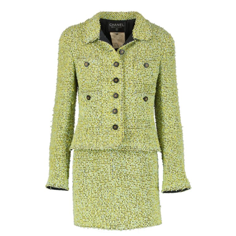Chanel 1994 Green Tweed Jacket/Skirt Set ○ Labellov ○ Buy