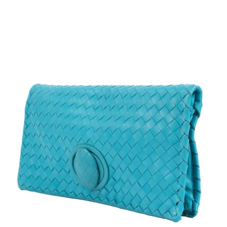 【関税込み】Bottega Veneta ブルー Fold バッグ Bottega Veneta: ブルー Fold バッグ | SSENSE 日本