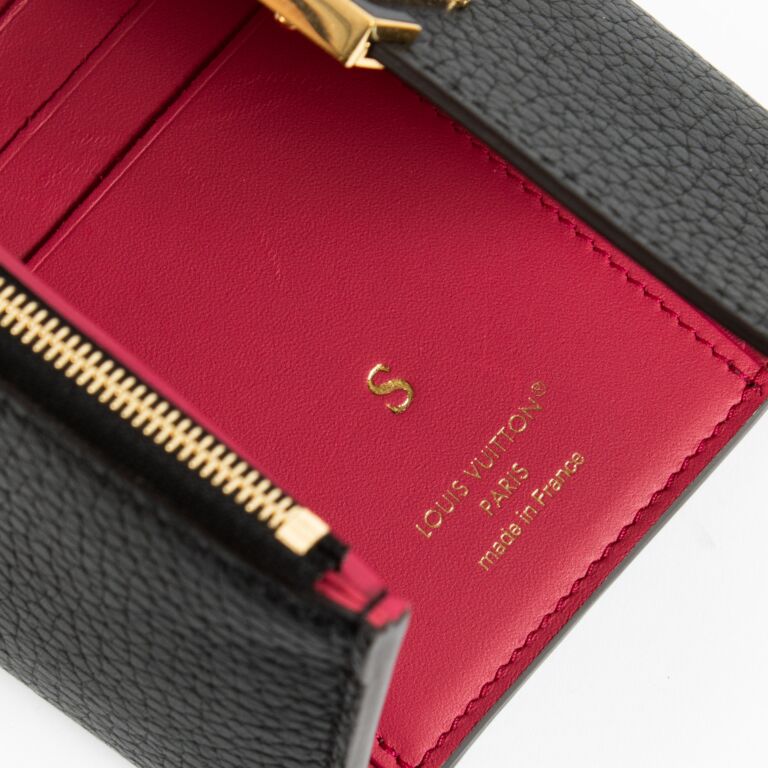 Louis Vuitton Black Capucines Wallet ○ Labellov ○ Buy and