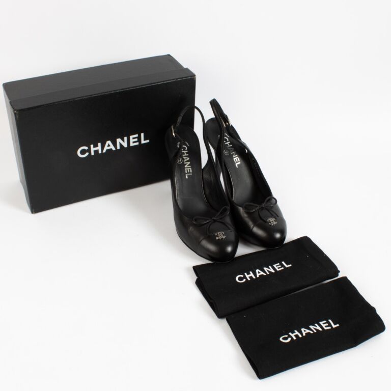 Chanel Black Leather CC Pumps - Size 41 ○ Labellov ○ Buy