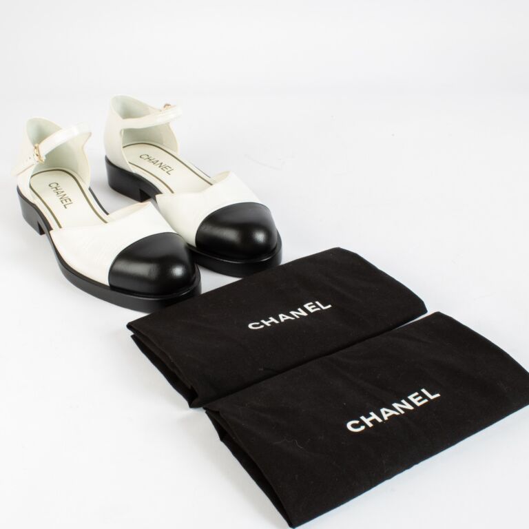 新品激レアCHANEL MARY JANES シューズ Mary janes - Lambskin, patent calfskin & imitation pearls