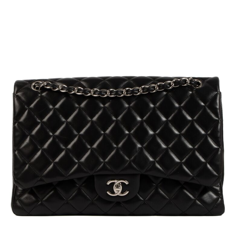 Chanel Black Lambskin Maxi Classic Single Flap Bag ○ Labellov ○ Buy and  Sell Authentic Luxury