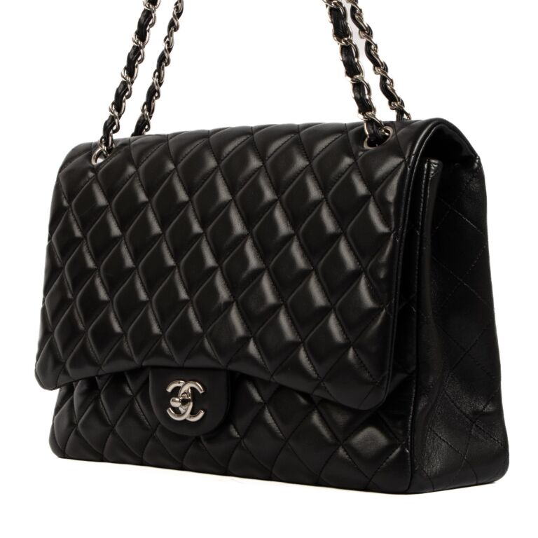 chanel jumbo black lambskin classic