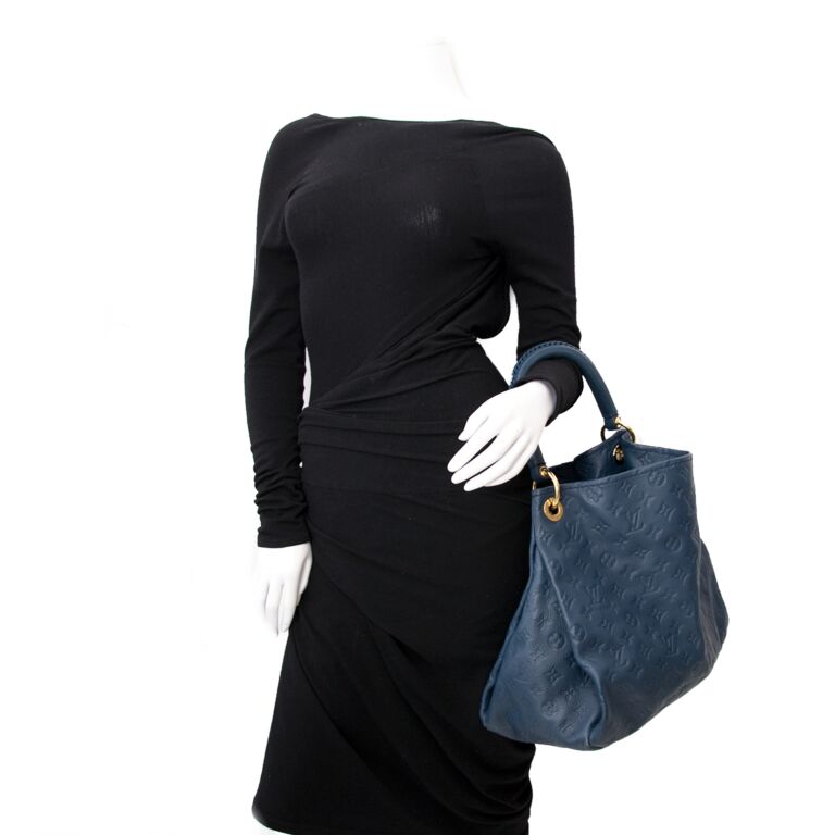 Authentic Louis Vuitton Empreinte Artsy MM in Orage Blue Hobo Handbag