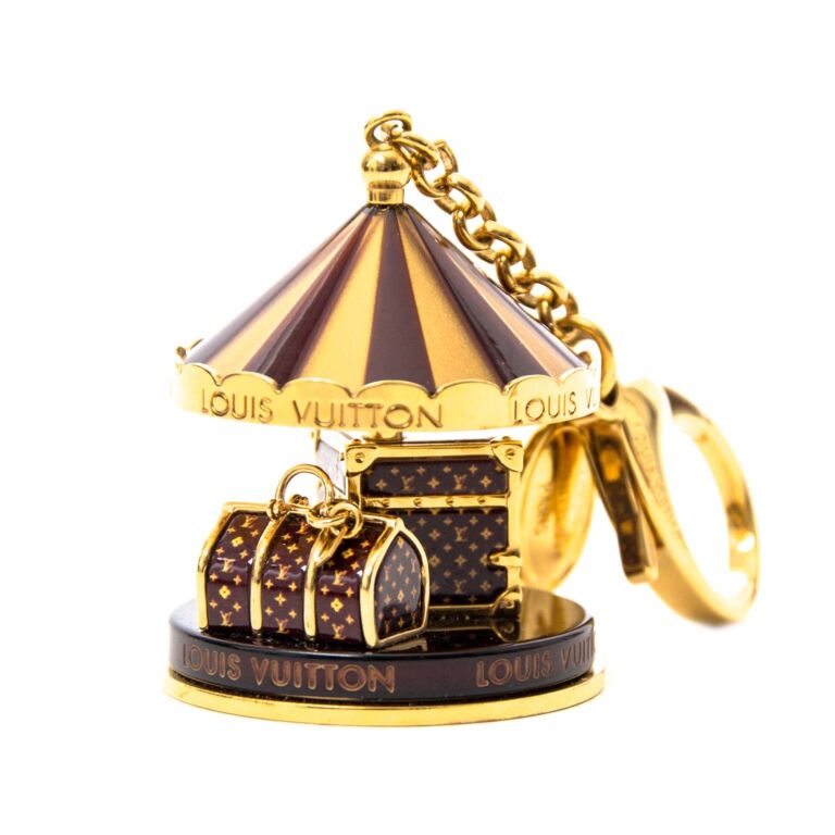 Louis Vuitton Illustre Carousel Monogram Gold Tone Key Chain