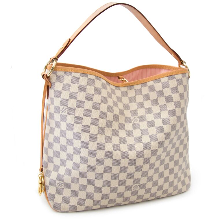 WHAT 2 WEAR of SWFL - Just in….Louis Vuitton Delightful MM Azur. Always  authentic- guaranteed! DM ￼for price or call 239.540.0291 #louisvuitton #LV  #what2wear_swfl #what2wearofswfl #fortmyers #southwestflorida  #desigerresale