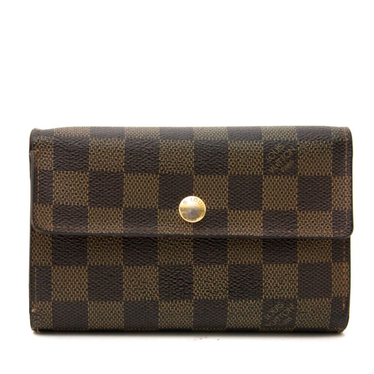 Louis Vuitton Black Damier Blue Wallet for Sale in Queens, NY