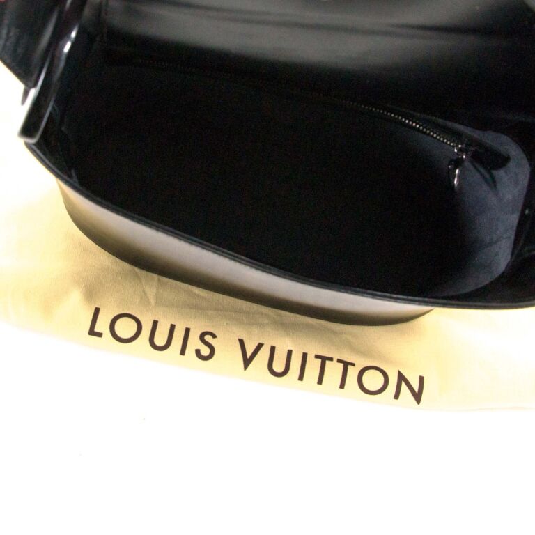Louis Vuitton White Epi Sac Verseau Cream Leather ref.149235 - Joli Closet