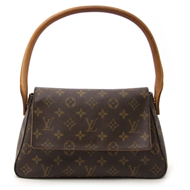 Louis Vuitton Looping PM Monogram Canvas Bag ○ Labellov ○ Buy and Sell  Authentic Luxury