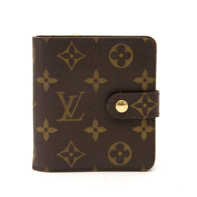 Louis Vuitton Monogram Compact Zip Bifold Wallet ○ Labellov ○ Buy and Sell  Authentic Luxury