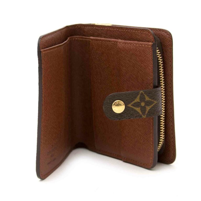 Louis Vuitton bifold wallet - clothing & accessories - by owner - apparel  sale - craigslist