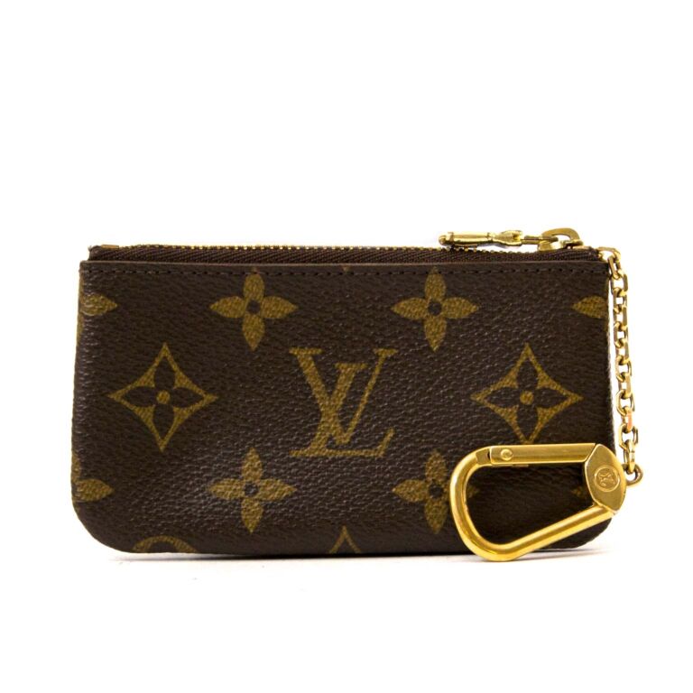 Louis Vuitton Black Epi Key Pouch ○ Labellov ○ Buy and Sell Authentic Luxury
