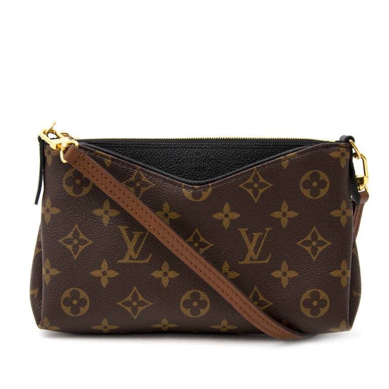 LOUIS VUITTON Pallas Monogram Canvas Clutch Crossbody Bag Brown