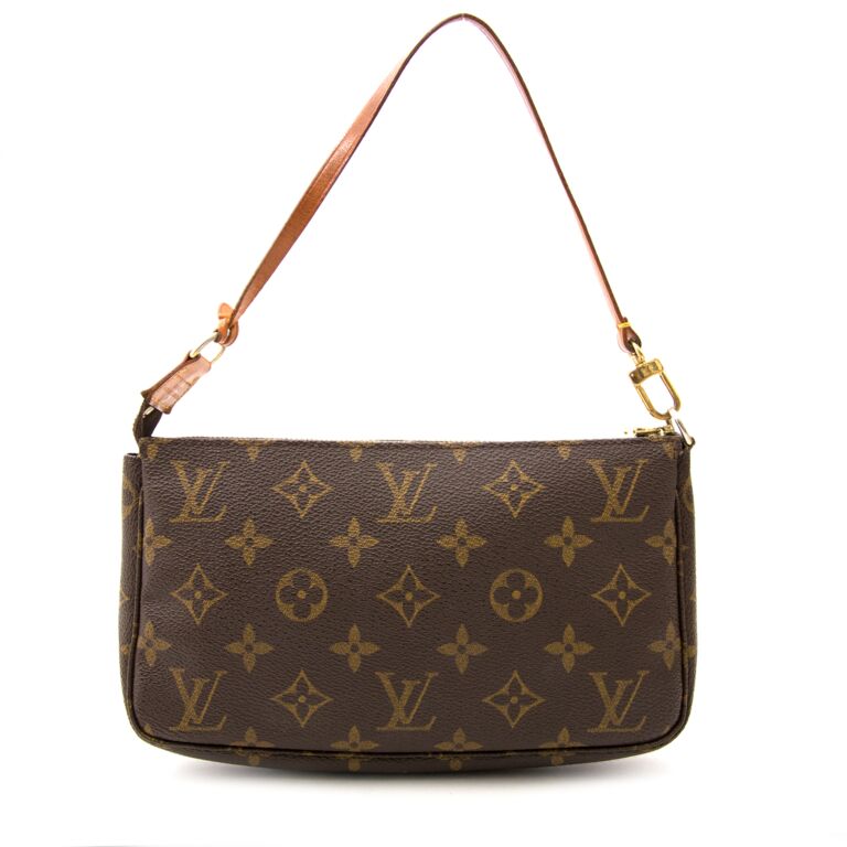 Louis Vuitton Epi Pochette Accessoires NM ○ Labellov ○ Buy and Sell  Authentic Luxury