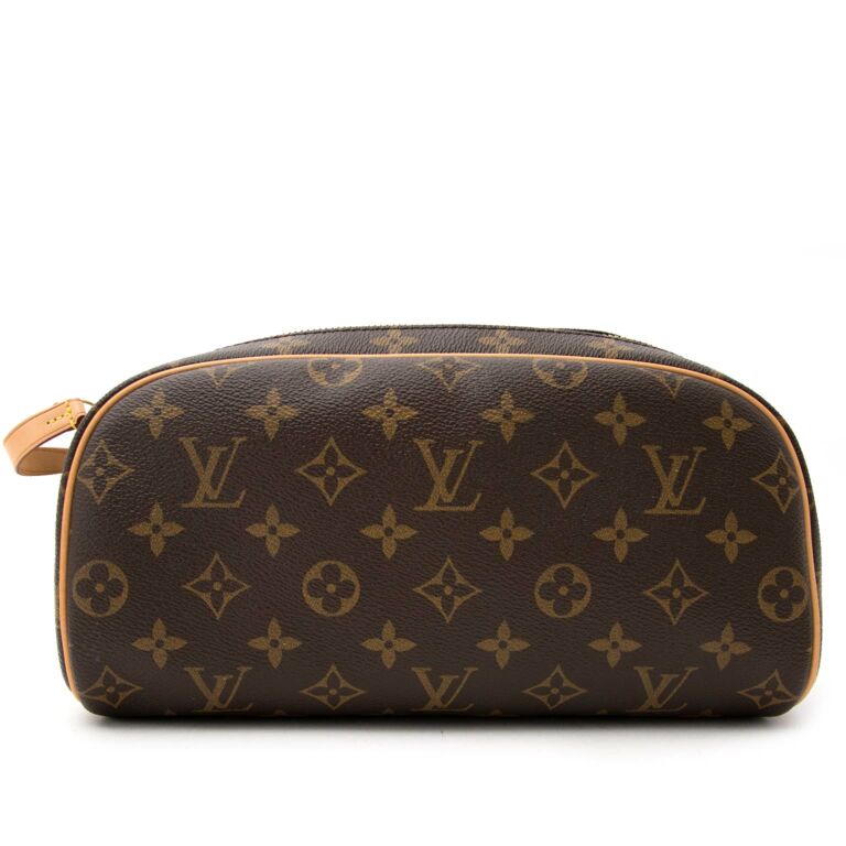 LOUIS VUITTON Monogram Trousse Tolietry Pouch King Size Travel Great  Condition