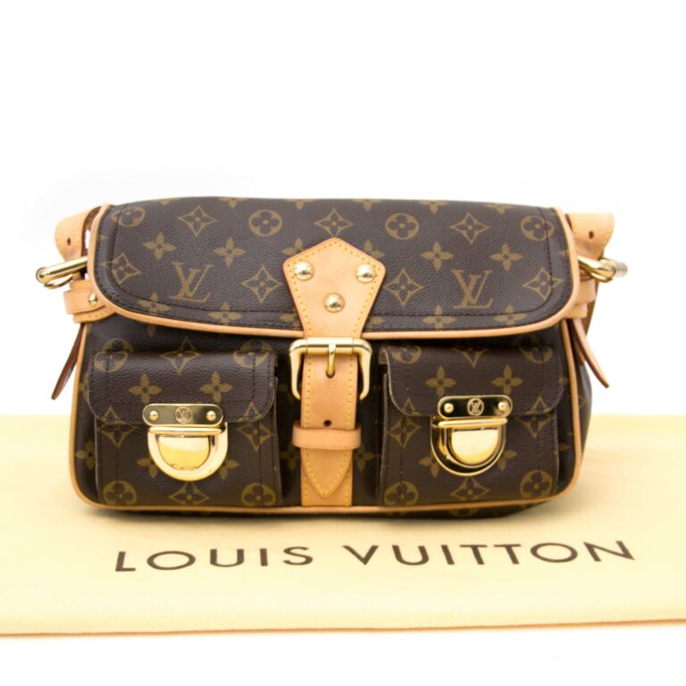 Louis Vuitton Monogram Favorite MM ○ Labellov ○ Buy and Sell