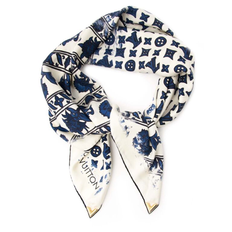 Louis Vuitton Vintage - Floral Silk Scarf - Blue - LV Silk Scarf - Luxury  High Quality - Avvenice