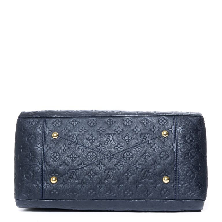 Louis Vuitton Navy Blue Artsy MM Bag ○ Labellov ○ Buy and Sell