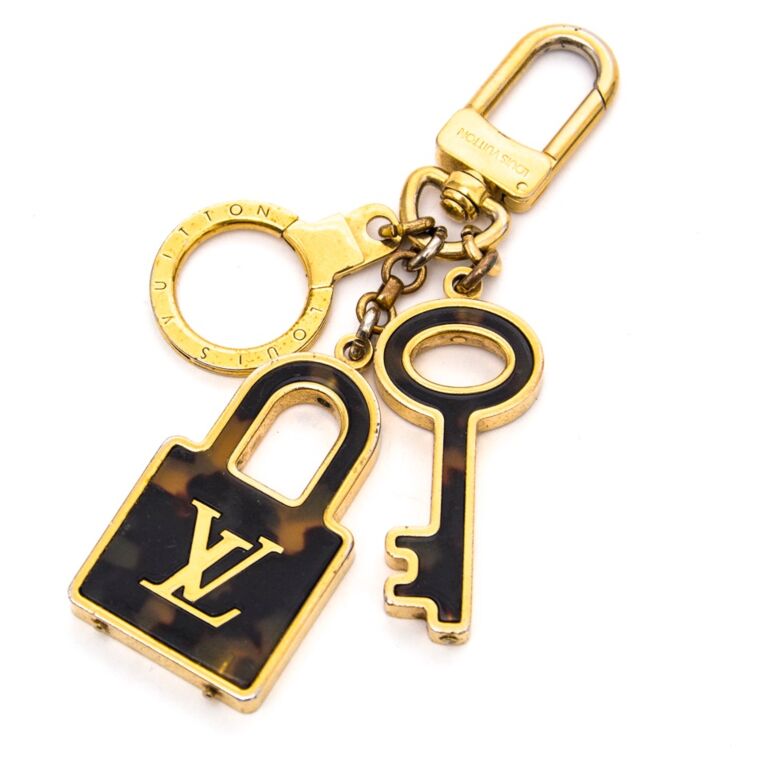 Authentic LOUIS VUITTON 101 Champs Elysees Bag Charm Key Holder #S312005