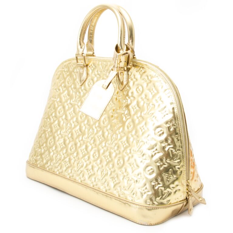 Louis Vuitton ALMA MM MIROIR DORE GOLD - SPECIAL EDITION Golden Patent  leather ref.23487 - Joli Closet