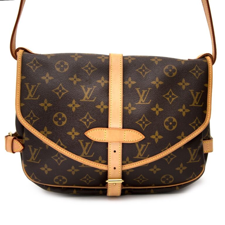 Authentic Louis Vuitton Monogram Saumur 30 Messenger Crossbody Handbag  M42256