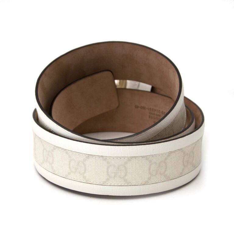 White leather Gucci belt with monogram pattern ○ Labellov ○ Buy