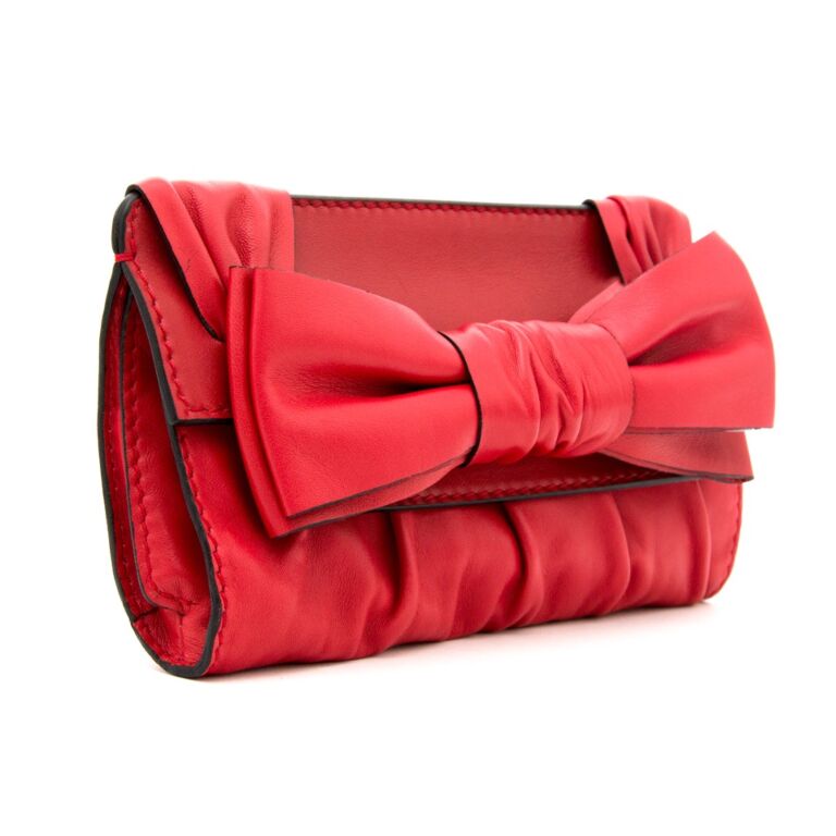 Ovenstående drivende dommer Valentino Leather Bow Clutch ○ Labellov ○ Buy and Sell Authentic Luxury